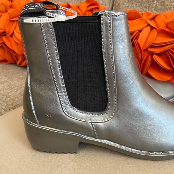 ❗️SOLD❗️EMU Australia Waterproof Boots❣️ - Picture 2 of 12